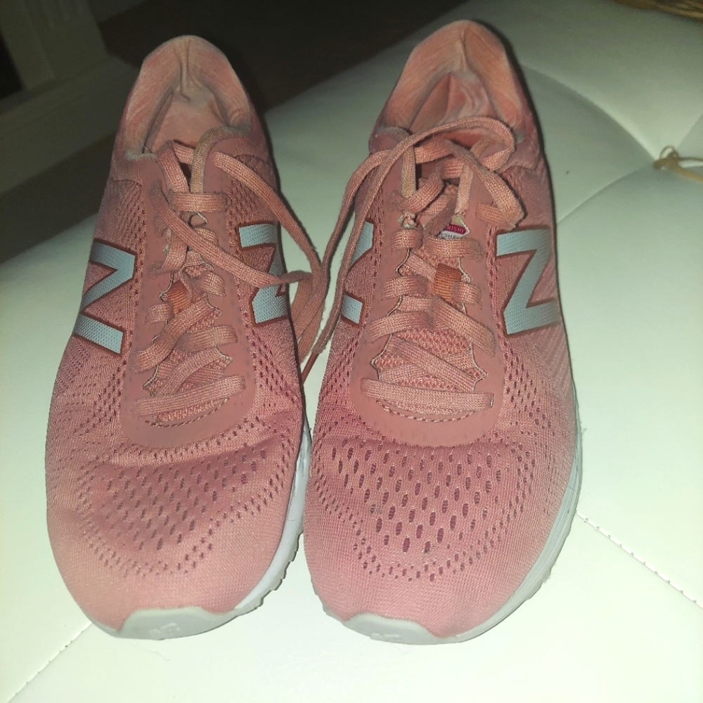 New Balance Women's Pink Athletic Running Shoes
